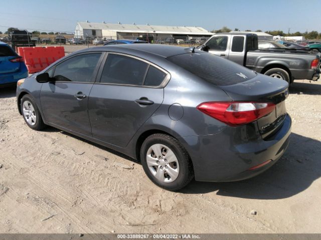 Photo 2 VIN: KNAFX4A68F5420775 - KIA FORTE LX 