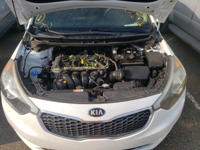 Photo 6 VIN: KNAFX4A68F5429833 - KIA FORTE LX 