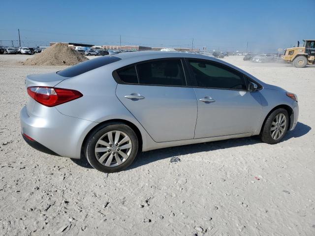 Photo 2 VIN: KNAFX4A68G5460601 - KIA FORTE LX 