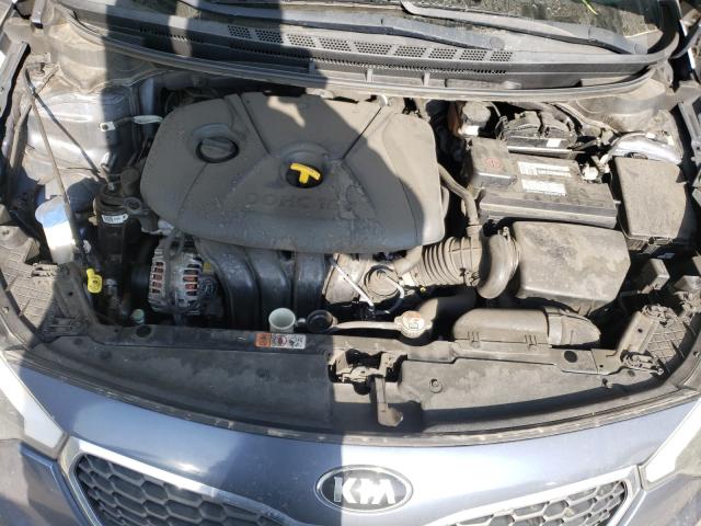 Photo 6 VIN: KNAFX4A68G5552498 - KIA FORTE LX 