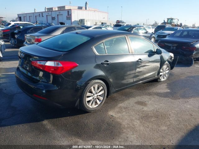 Photo 3 VIN: KNAFX4A68G5595674 - KIA FORTE 