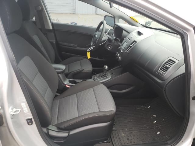 Photo 4 VIN: KNAFX4A68G5608522 - KIA FORTE LX 