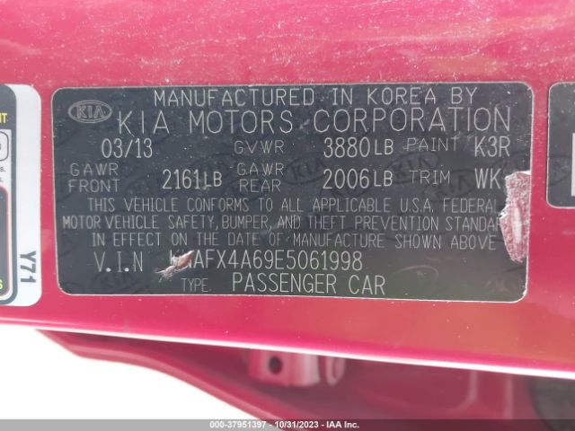 Photo 8 VIN: KNAFX4A69E5061998 - KIA FORTE 