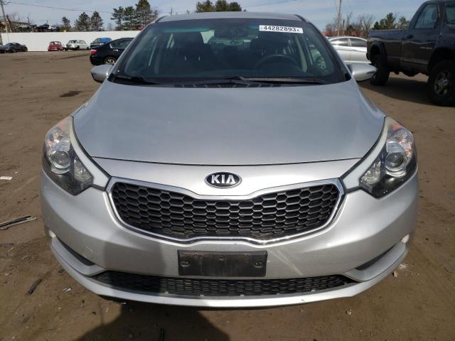 Photo 4 VIN: KNAFX4A69E5126168 - KIA FORTE LX 