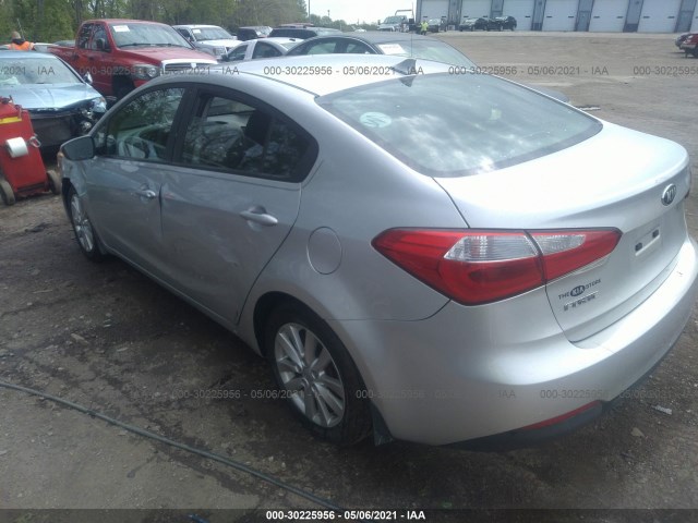 Photo 2 VIN: KNAFX4A69E5152883 - KIA FORTE 