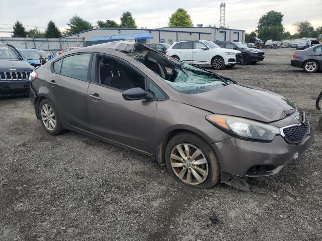 Photo 3 VIN: KNAFX4A69E5189738 - KIA FORTE 