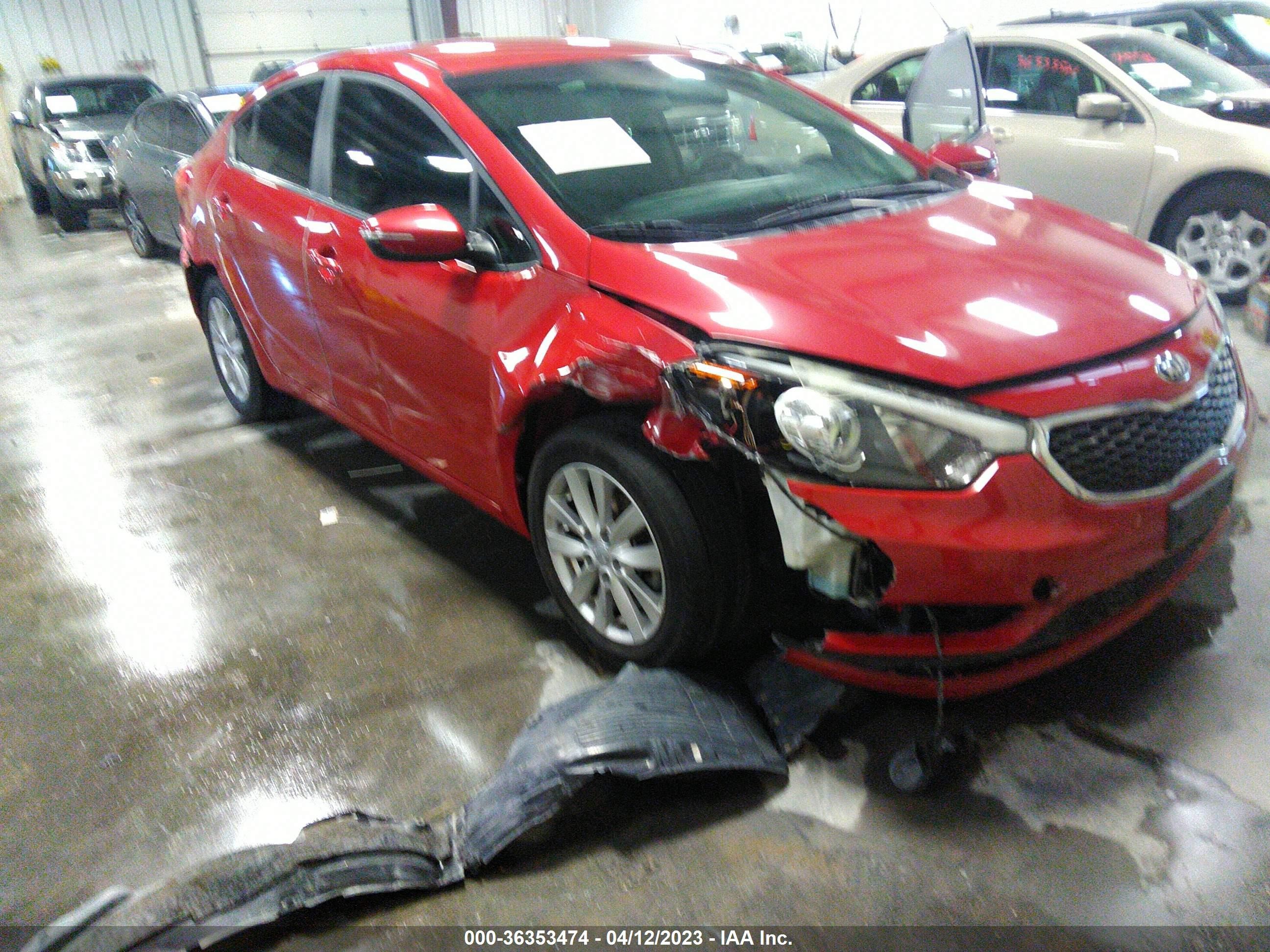 Photo 5 VIN: KNAFX4A69E5194048 - KIA FORTE 