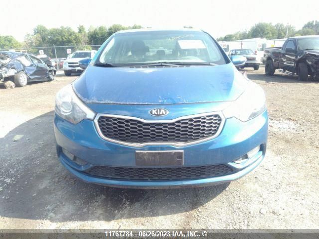 Photo 6 VIN: KNAFX4A69E5248562 - KIA FORTE 