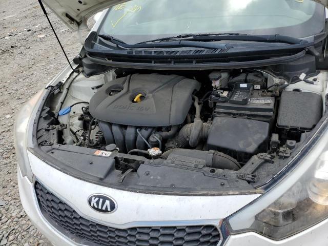 Photo 6 VIN: KNAFX4A69F5257733 - KIA FORTE LX 