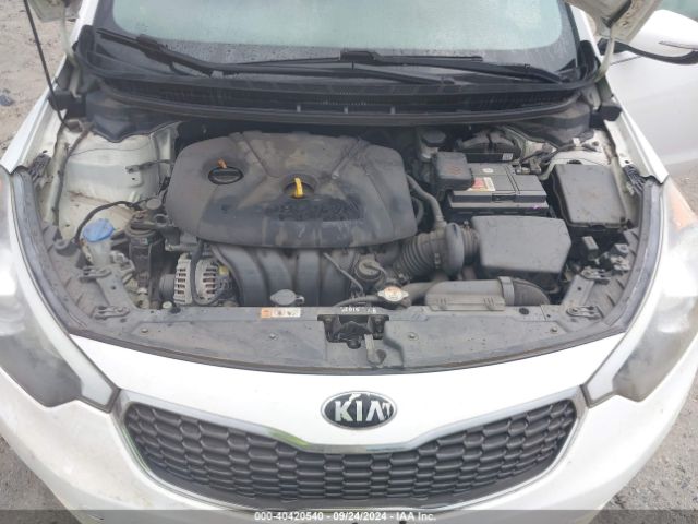 Photo 9 VIN: KNAFX4A69F5272104 - KIA FORTE 