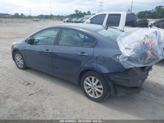 Photo 2 VIN: KNAFX4A69F5273284 - KIA FORTE 