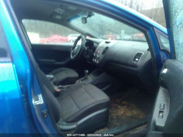 Photo 4 VIN: KNAFX4A69F5275679 - KIA FORTE 