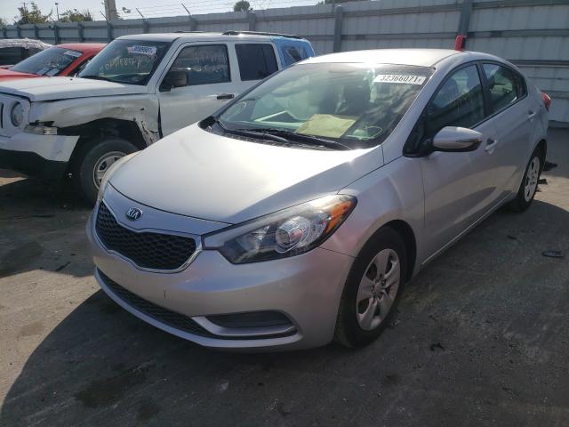 Photo 1 VIN: KNAFX4A69F5370551 - KIA FORTE LX 