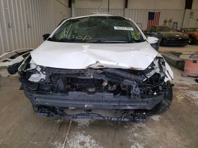 Photo 4 VIN: KNAFX4A69F5430621 - KIA FORTE LX 