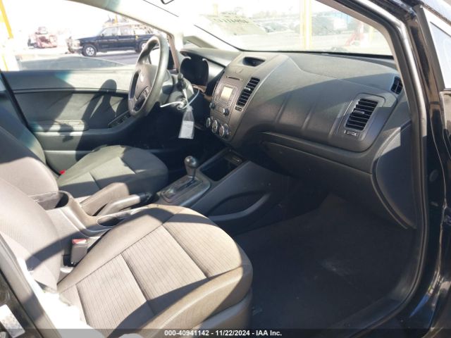 Photo 4 VIN: KNAFX4A69G5463832 - KIA FORTE 