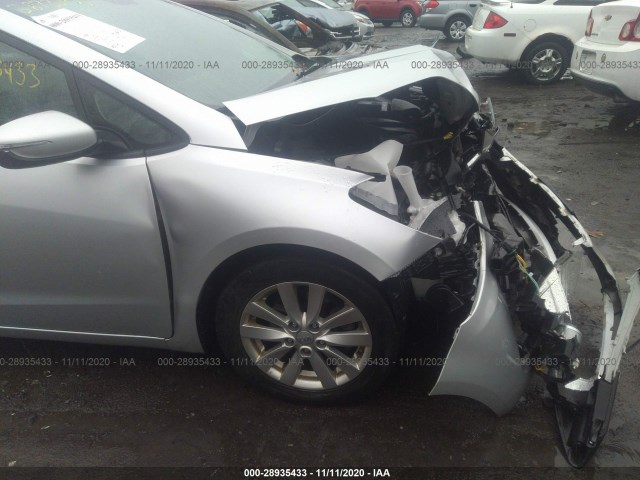 Photo 5 VIN: KNAFX4A69G5477424 - KIA FORTE 