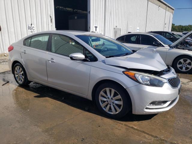 Photo 3 VIN: KNAFX4A69G5503469 - KIA FORTE LX 