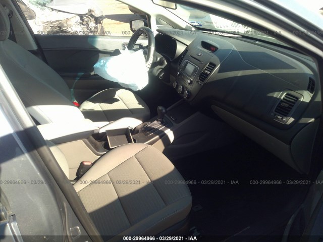 Photo 4 VIN: KNAFX4A69G5553918 - KIA FORTE 