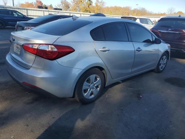 Photo 2 VIN: KNAFX4A69G5560528 - KIA FORTE LX 