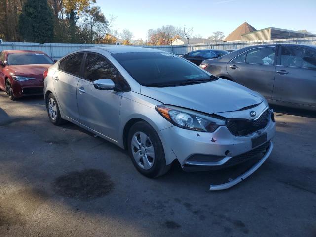 Photo 3 VIN: KNAFX4A69G5560528 - KIA FORTE LX 