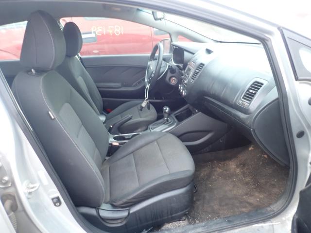 Photo 4 VIN: KNAFX4A6XE5081368 - KIA FORTE LX 