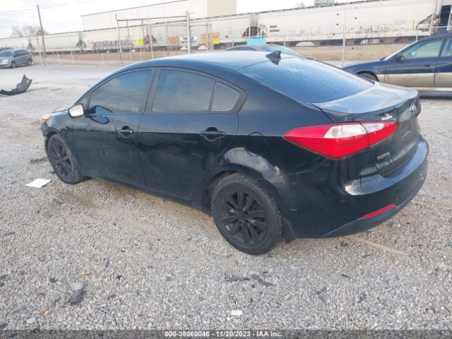 Photo 2 VIN: KNAFX4A6XE5082147 - KIA FORTE 