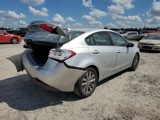 Photo 2 VIN: KNAFX4A6XE5156649 - KIA FORTE LX 