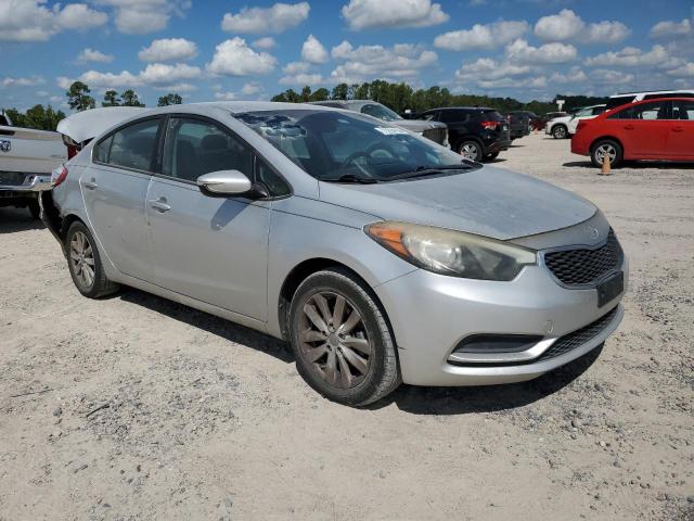 Photo 3 VIN: KNAFX4A6XE5156649 - KIA FORTE LX 