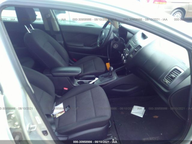 Photo 4 VIN: KNAFX4A6XE5220852 - KIA FORTE 