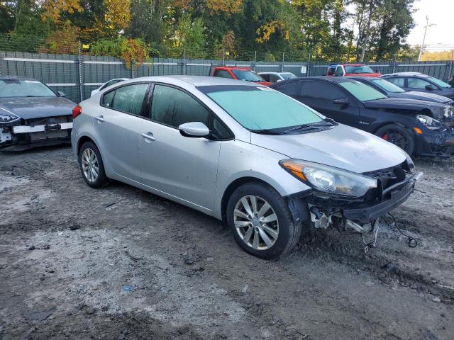 Photo 3 VIN: KNAFX4A6XF5269566 - KIA FORTE LX 