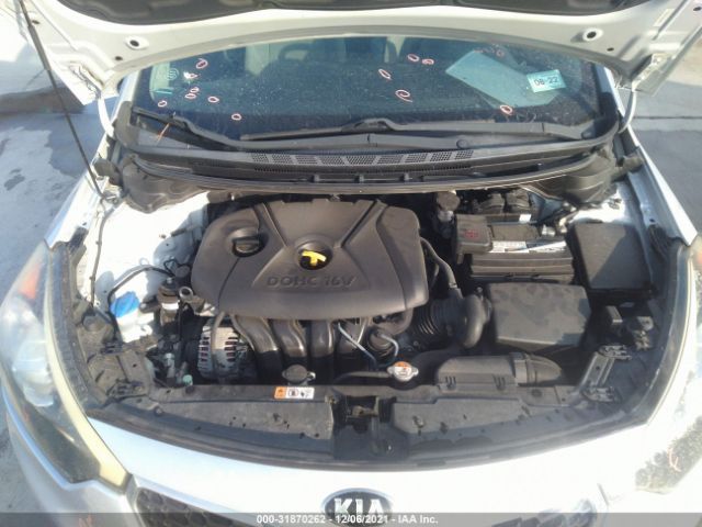 Photo 9 VIN: KNAFX4A6XF5272810 - KIA FORTE 