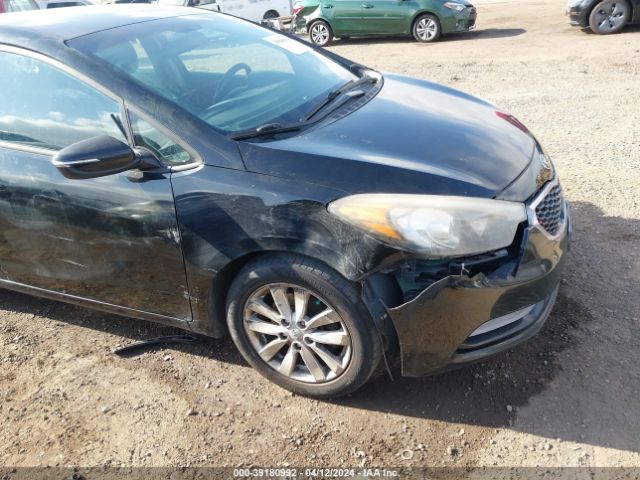 Photo 5 VIN: KNAFX4A6XF5280339 - KIA FORTE 