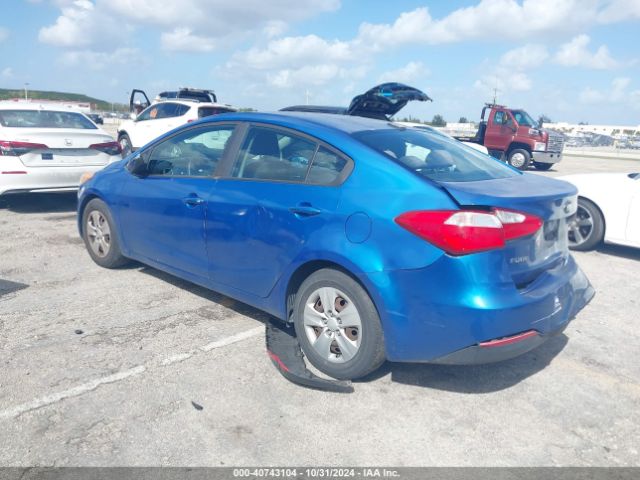 Photo 2 VIN: KNAFX4A6XF5333816 - KIA FORTE 