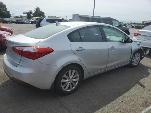 Photo 2 VIN: KNAFX4A6XF5353614 - KIA FORTE LX 