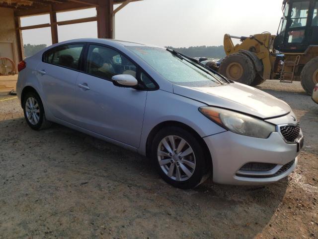 Photo 3 VIN: KNAFX4A6XF5354570 - KIA FORTE LX 