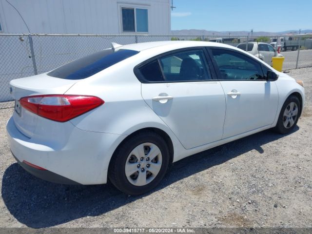 Photo 3 VIN: KNAFX4A6XF5356576 - KIA FORTE 