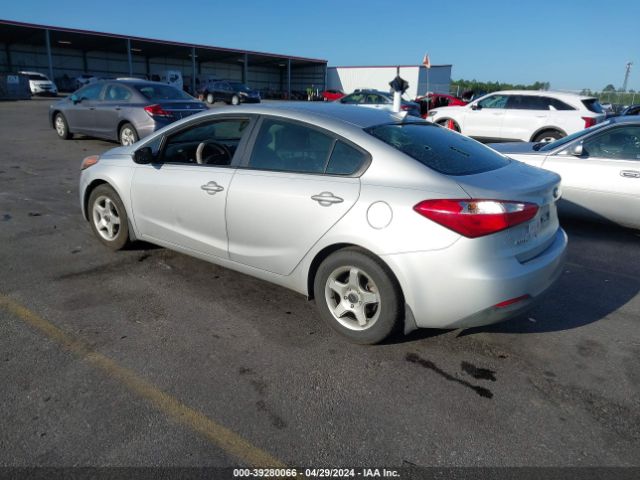 Photo 2 VIN: KNAFX4A6XF5391912 - KIA FORTE 