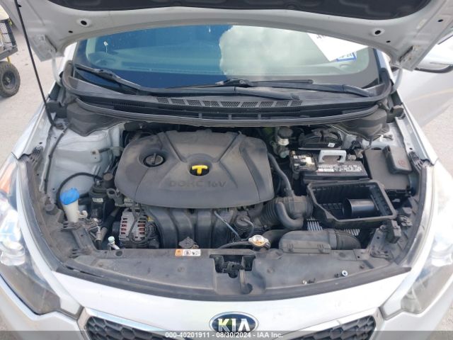 Photo 9 VIN: KNAFX4A6XG5499013 - KIA FORTE 