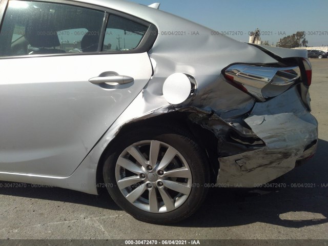 Photo 5 VIN: KNAFX4A6XG5551448 - KIA FORTE 