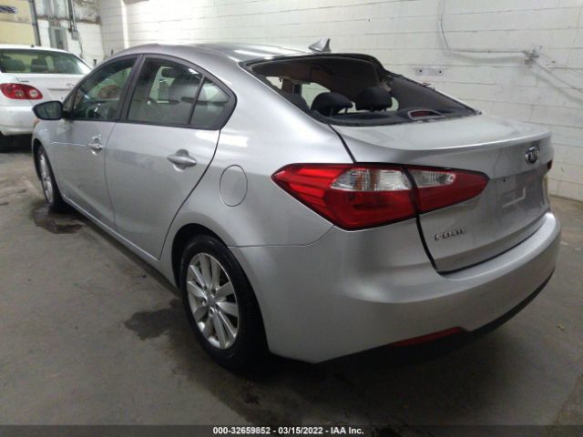 Photo 2 VIN: KNAFX4A6XG5569089 - KIA FORTE 