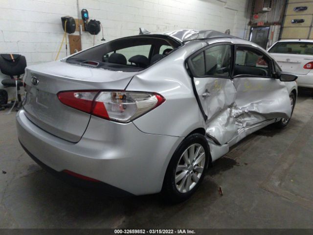 Photo 3 VIN: KNAFX4A6XG5569089 - KIA FORTE 