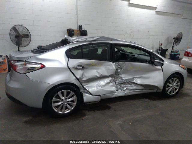 Photo 5 VIN: KNAFX4A6XG5569089 - KIA FORTE 