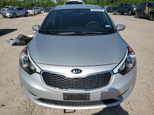 Photo 4 VIN: KNAFX4A6XG5572168 - KIA FORTE 