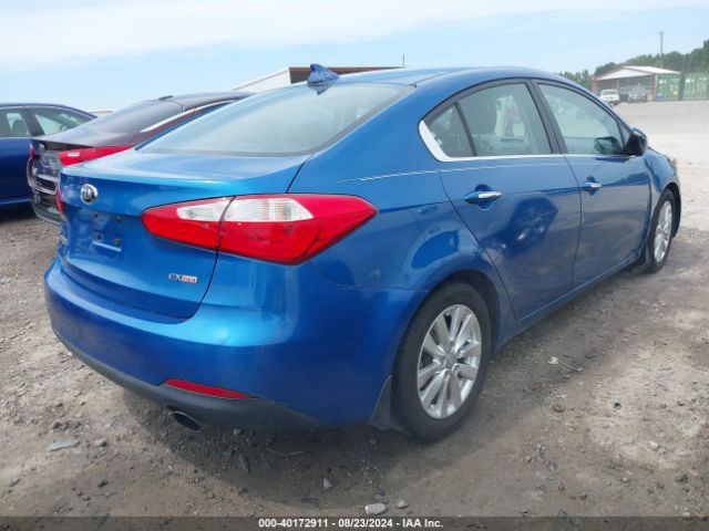 Photo 3 VIN: KNAFX4A80F5342459 - KIA FORTE 