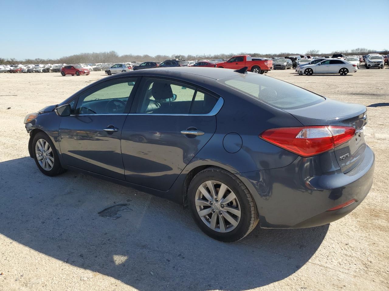 Photo 1 VIN: KNAFX4A80F5357947 - KIA FORTE 