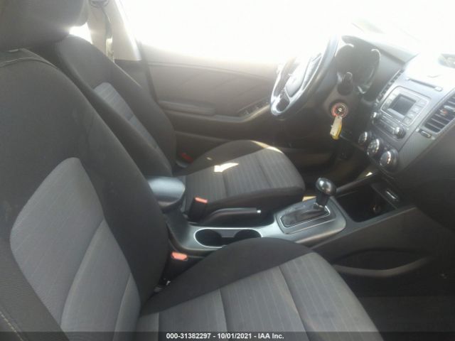 Photo 4 VIN: KNAFX4A80F5392097 - KIA FORTE 