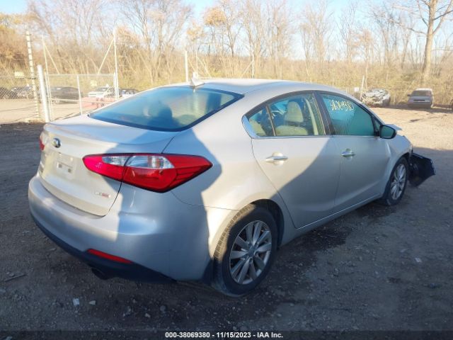 Photo 3 VIN: KNAFX4A81E5211040 - KIA FORTE 