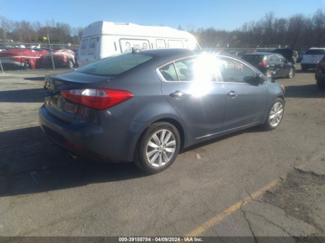 Photo 3 VIN: KNAFX4A81F5322480 - KIA FORTE 