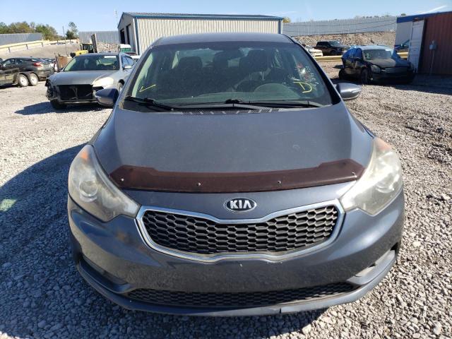 Photo 4 VIN: KNAFX4A81F5372098 - KIA FORTE EX 