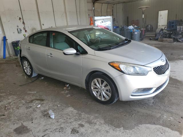 Photo 3 VIN: KNAFX4A82E5046096 - KIA FORTE 